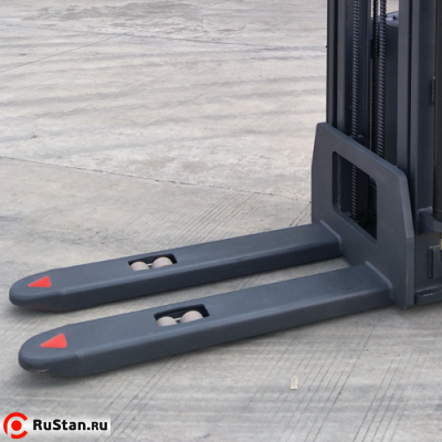 Самоходный Штабелер AX-4316 OXLIFT 4.3 м 1600 кг фото №3 Самоходный Штабелер AX-4316 OXLIFT 4.3 м 1600 кг фото №3