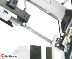 Перпендикулярность полотна обеспечивается за счет направляющих. Вылет можно изменять под размеры заготовки. фото №5 Перпендикулярность полотна обеспечивается за счет направляющих. Вылет можно изменять под размеры заготовки. фото №5