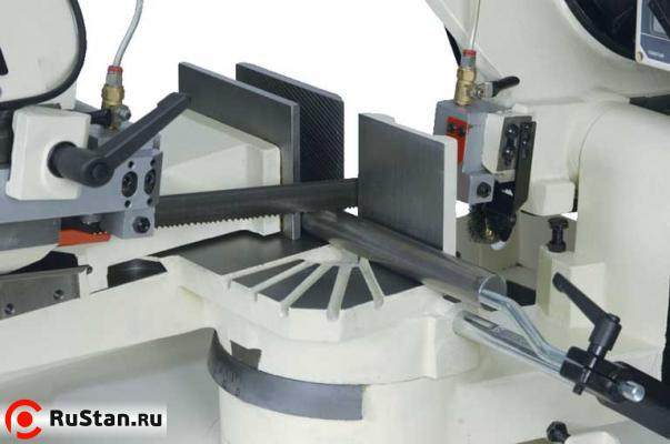 Высокая производительность пиления, быстрая смена угла распила фото №4 Высокая производительность пиления, быстрая смена угла распила фото №4