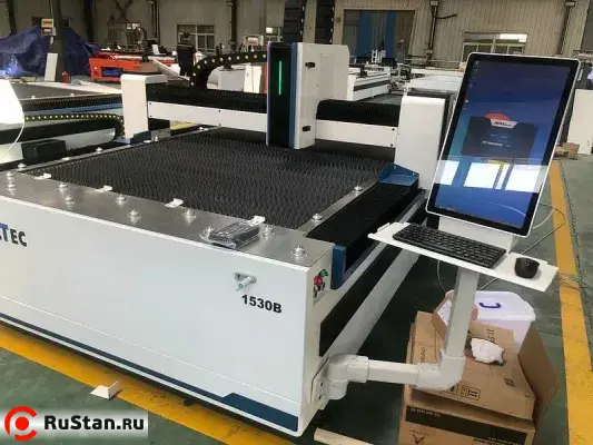 Оптоволоконный лазерный станок для резки металла 1530B (6000W Raycus) фото №12 1530B (6000W Raycus) фото №12