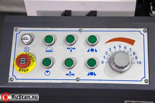 Органы управления станком вынесены на отдельную панель. фото №9 METAL MASTER MGH-350 фото №9