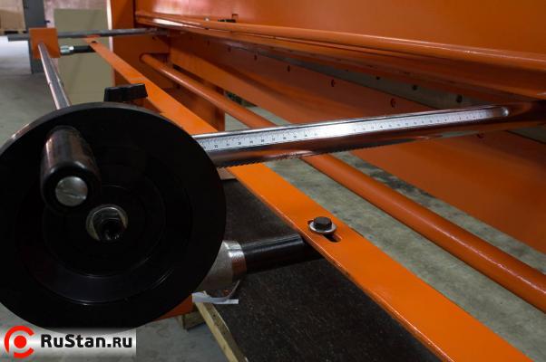 Гильотина ручная STALEX Q01-1,5х1500 фото №2 STALEX Q01-1,5х1500 фото №2