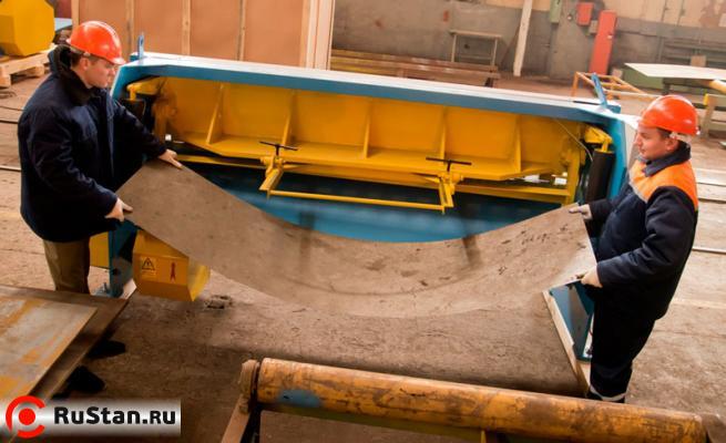 Съём разрезанного материала со склиза стола СТД-9А фото №9 СТД-9А фото №9