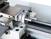 Рукоятка продольной подачи каретки суппорта